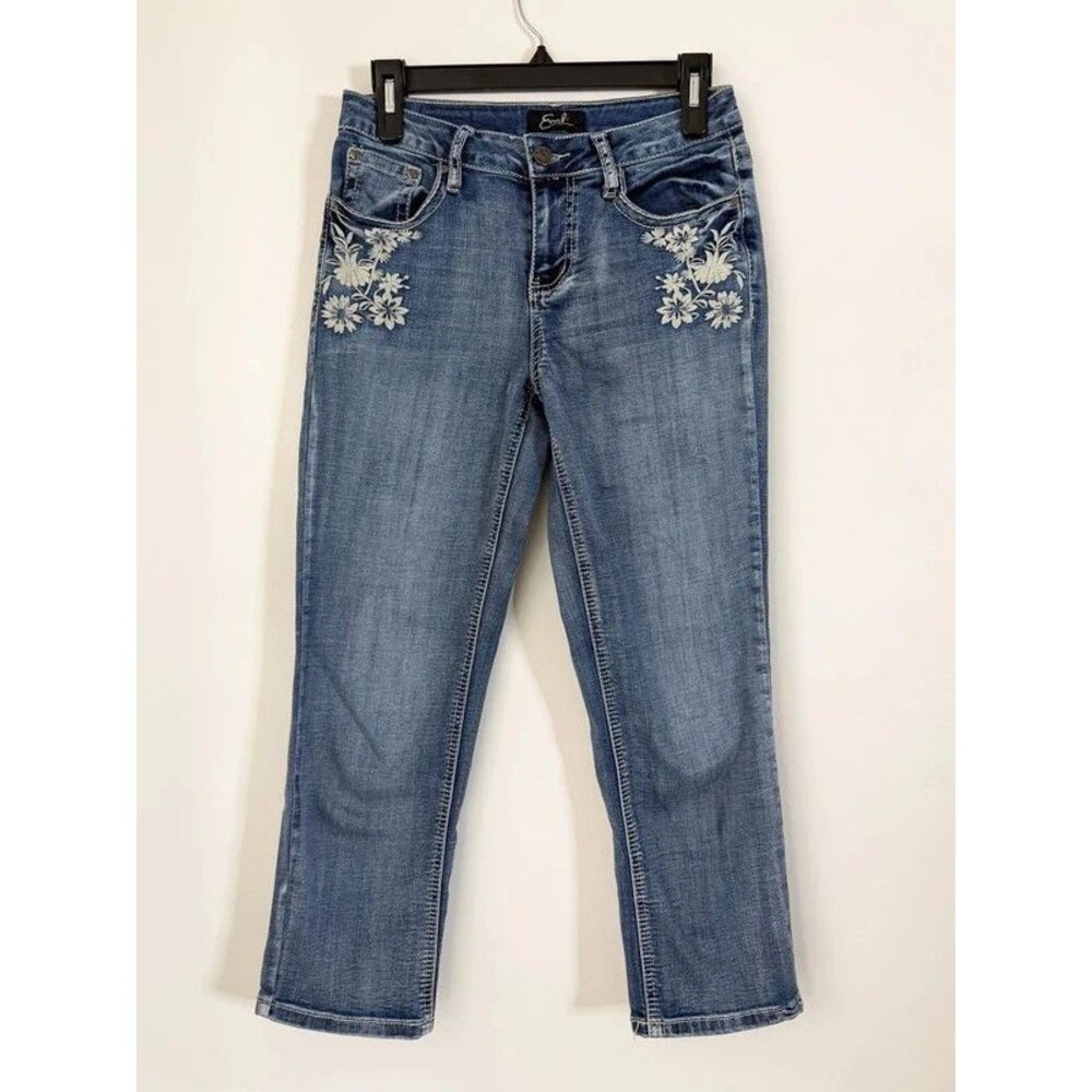 Earl Jeans Women’s Size 6 Floral Embroidered Capri Jeans Cropped Denim